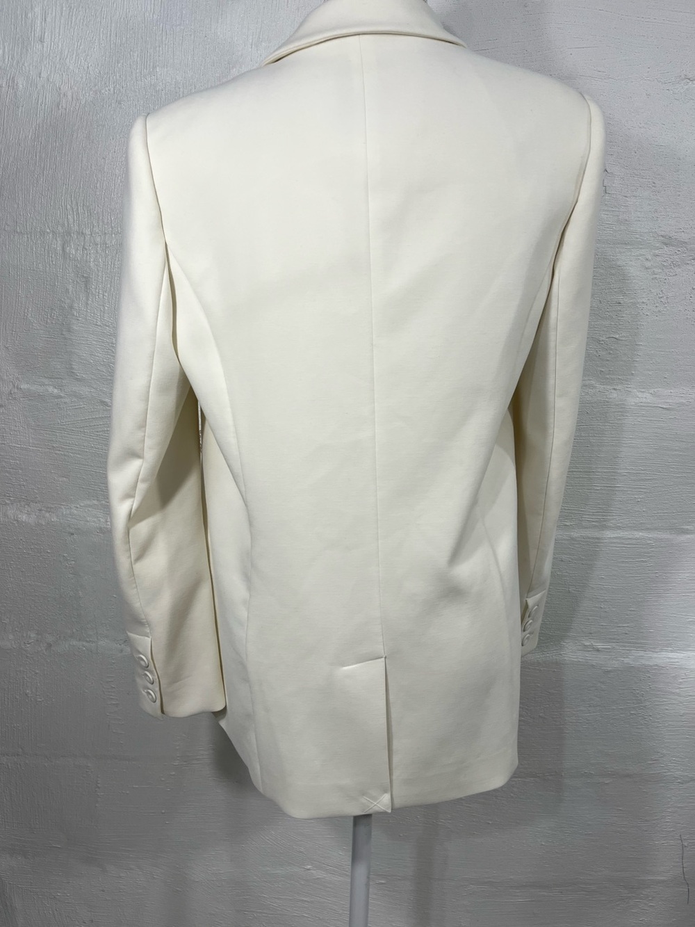FAVORITE DAUGHTER OVERSIZED IVORY BLAZER - Picture 14 of 15